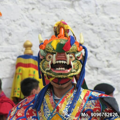 cropped-Photo-from-Dragon-Holidays-Bhutan🥰-4 Why people hire Dragon Holidays?